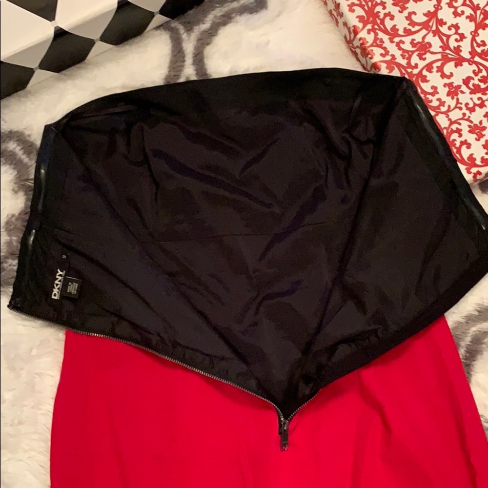Sexy Strapless DKNY red/black dress 👗 - Picture 6 of 7